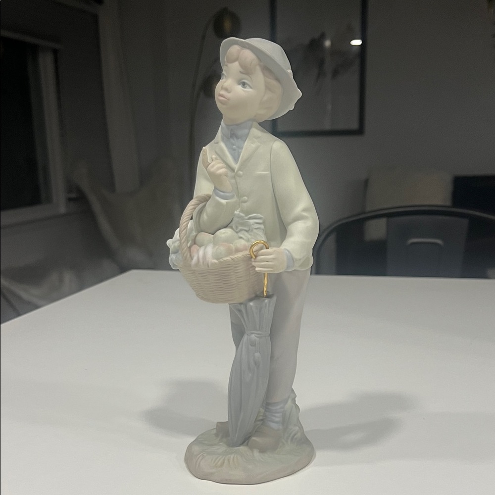 Lladro Little Gardner boy with basket and umbrella.  Matte.  No 4726. No box